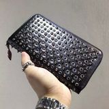 クリスチャンルブタン スタッド付長財布 52705 ブラック系