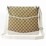 GUCCI/グッチ 定番キャンバスGG柄斜め掛けショルダーバッグ 145857 FAFNR 9761