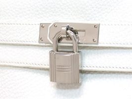 �G�����X�R�s�[�ň��l�̔�